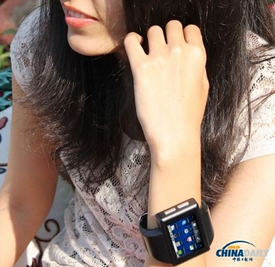 印度推出世界首款“Androidly智能手表”可打电话发短信