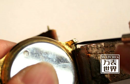 手表皮表带拆卸示意图 皮表带拆卸步骤