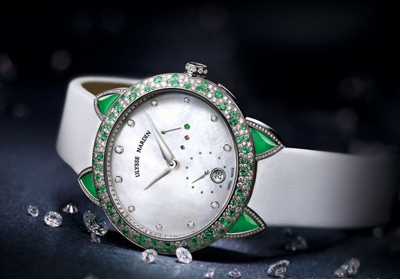雅典手表推出首个专为女士研发的自制机芯---玉玲珑腕表