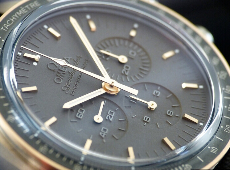 欧米茄超霸系列“阿波罗11号”45周年限量版手表