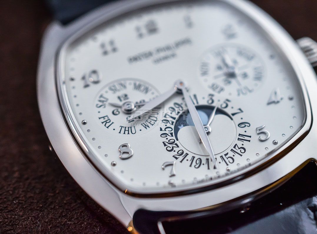 百达翡丽5940g万年历腕表