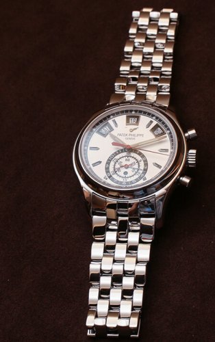 百达翡丽不锈钢复杂手表，将眼光投向于年轻人市场
